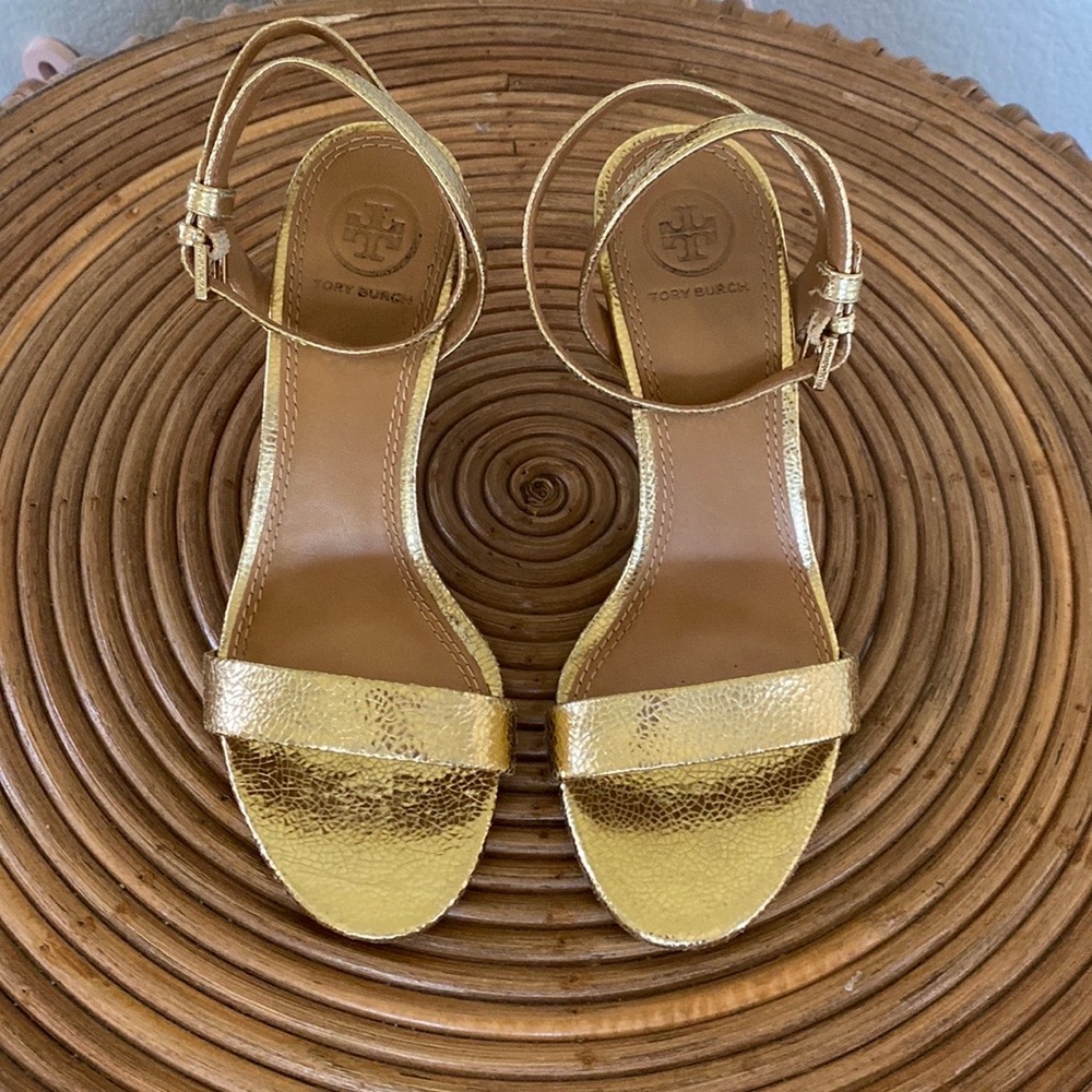 Gorgeous Tory Burch heel